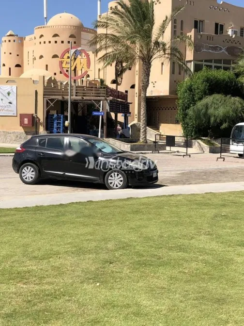 رينو ميجان 2010 أسود مستعملة للبيع - 3