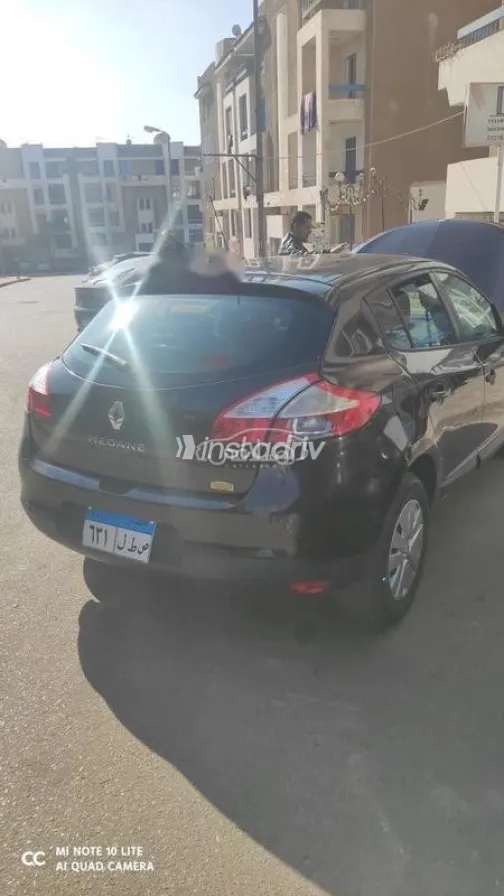 رينو ميجان 2010 أسود مستعملة للبيع - 6
