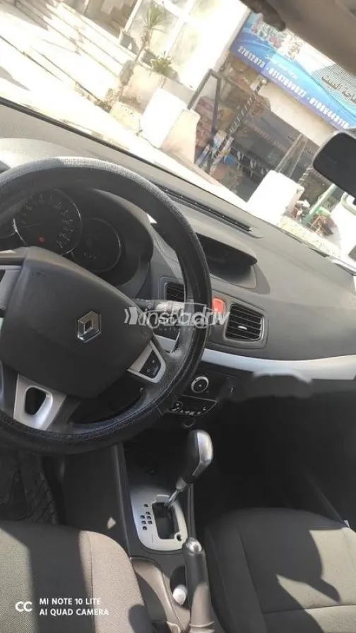 رينو ميجان 2010 أسود مستعملة للبيع - 8