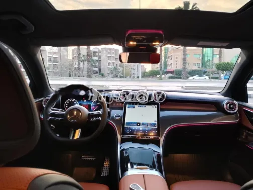 Mercedes GLC 200 2024 White Used for Sale - 4