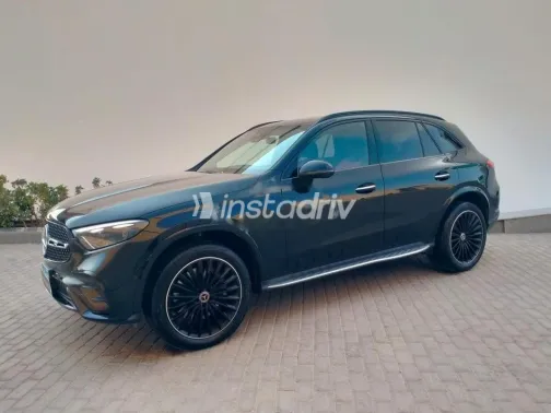 مرسيدس GLC 200 2023 أسود مستعملة للبيع - 9