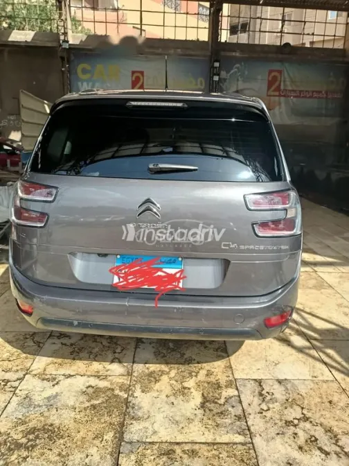 Citroën C4 Grand Picasso 2019 Gray Used for Sale - 4
