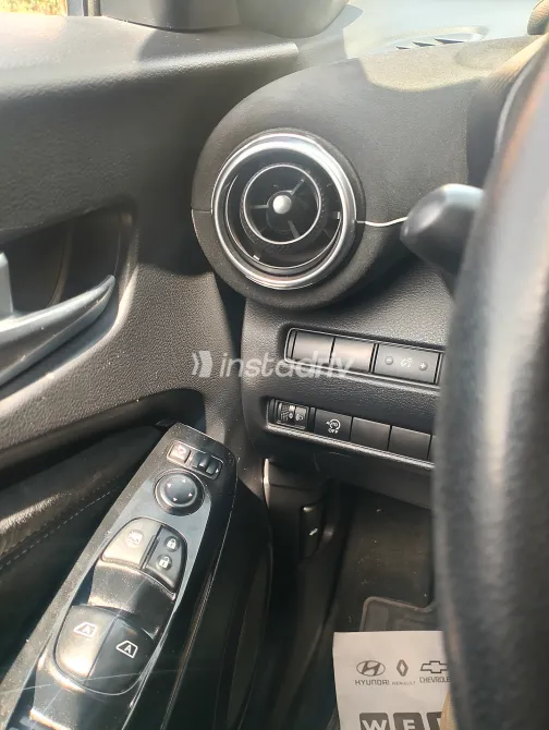 نيسان جوك 2022 أبيض مستعملة للبيع - 2