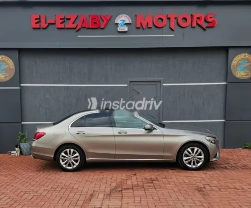 Mercedes C 180 2019 White Used for Sale - 2