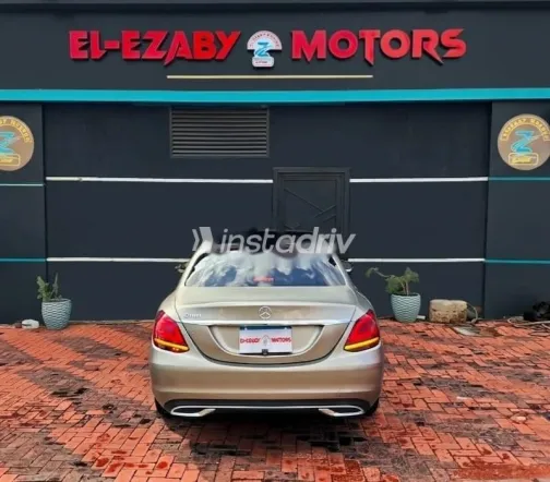 Mercedes C 180 2019 White Used for Sale - 4