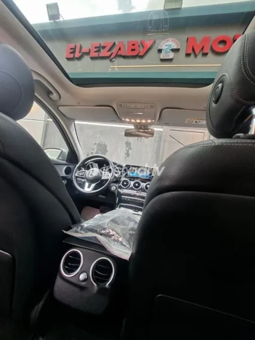 Mercedes C 180 2019 White Used for Sale - 8