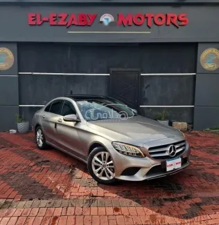 Mercedes C 180 2019 White Used for Sale
