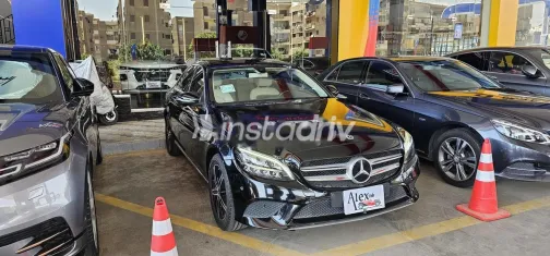 مرسيدس C 180 2020 أسود مستعملة للبيع - 3