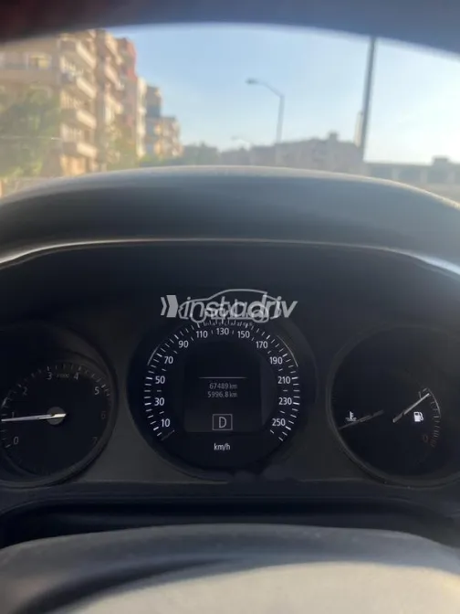 رينو ميجان 2021 أسود مستعملة للبيع - 3