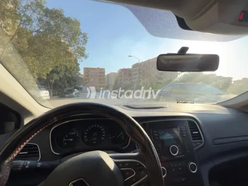 رينو ميجان 2021 أسود مستعملة للبيع - 4