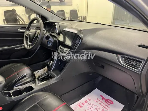 شيرى اريزو 5 2022 فضي مستعملة للبيع - 4