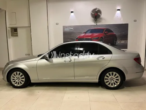 مرسيدس C 200 2009 فضي مستعملة للبيع - 4