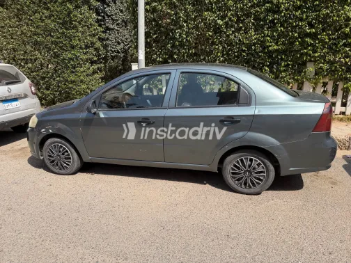 Chevrolet Aveo 2010 White Used for Sale - 3