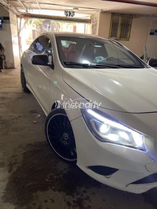 Mercedes CLA 200 2015 White Used for Sale - 1