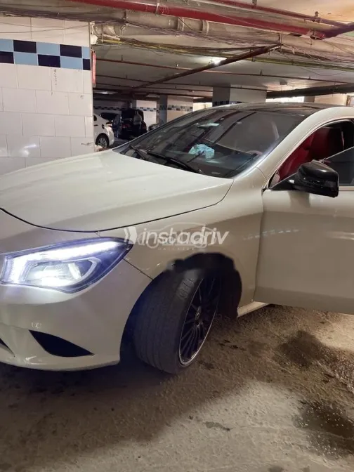 Mercedes CLA 200 2015 White Used for Sale - 3