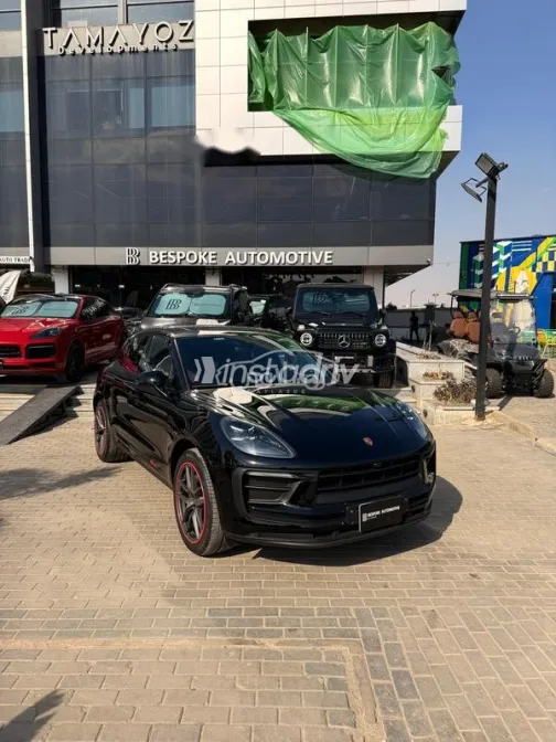 بورش ماكان 2026 أسود مستعملة للبيع - 1