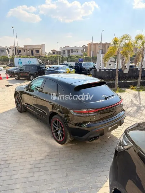 بورش ماكان 2026 أسود مستعملة للبيع - 3