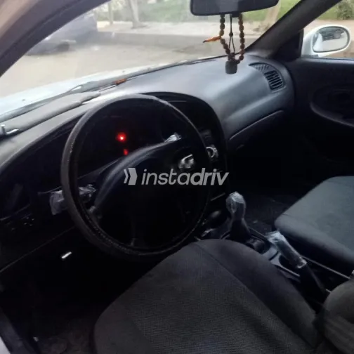 Kia Sephia 2000 White Used for Sale - 5