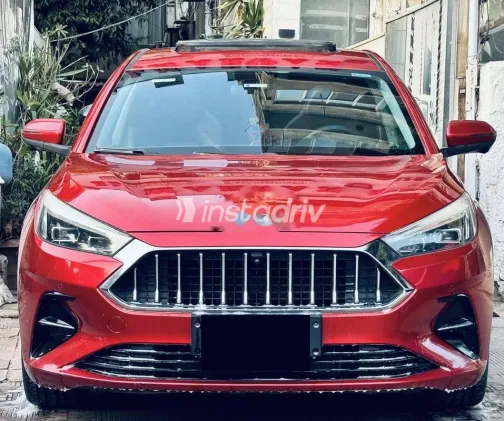 جاك J7 2022 أحمر غامق مستعملة للبيع - 1