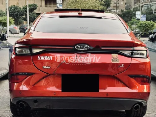 جاك J7 2022 أحمر غامق مستعملة للبيع - 4