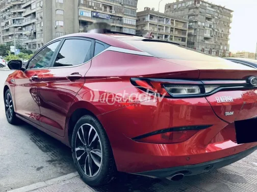 جاك J7 2022 أحمر غامق مستعملة للبيع - 5