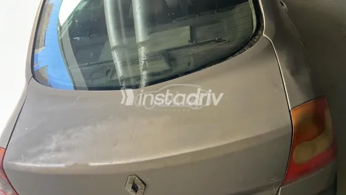 رينو ميجان 2005 فضي مستعملة للبيع - 3