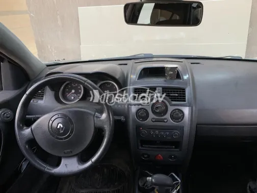 رينو ميجان 2005 فضي مستعملة للبيع - 4