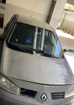 رينو ميجان 2005 فضي مستعملة للبيع