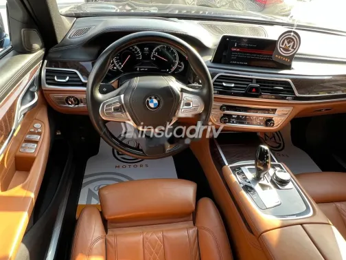 بي ام دبليو 740 2019 رمادي مستعملة للبيع - 6