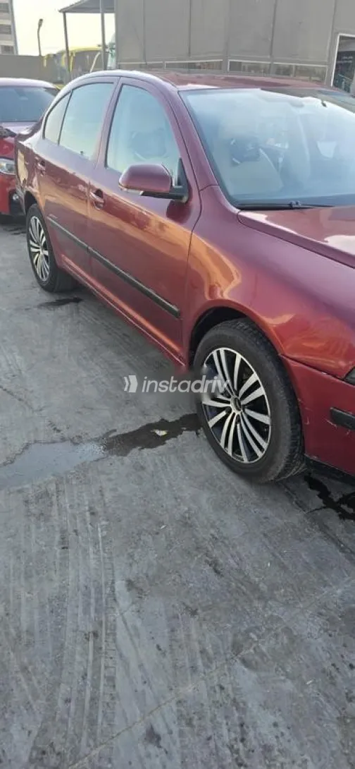 سكودا اوكتافيا A5 2006 أحمر غامق مستعملة للبيع - 3