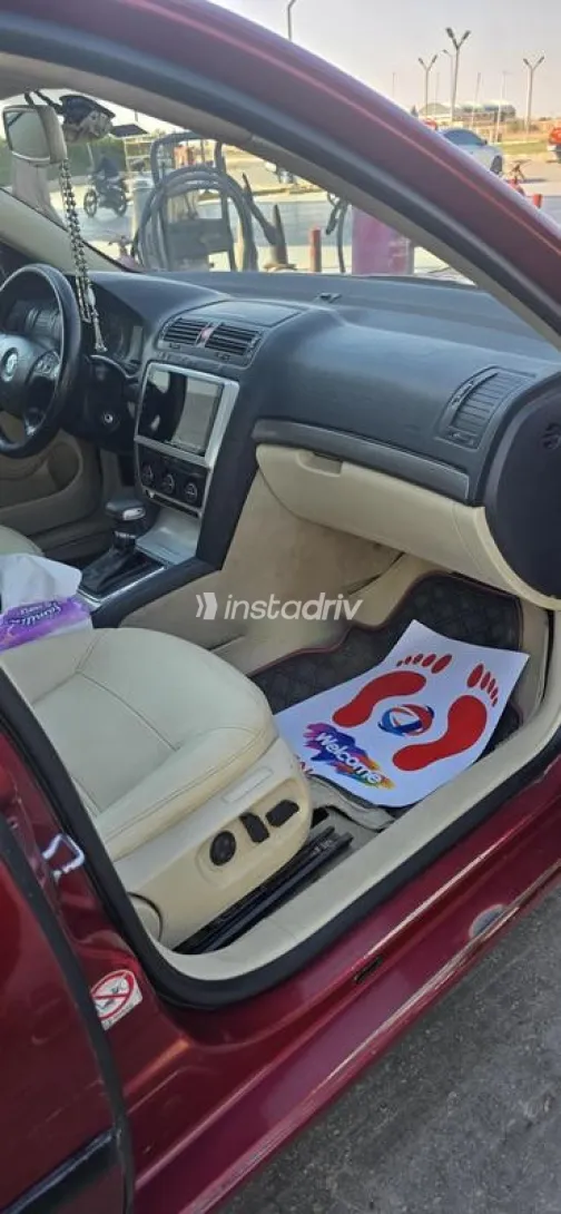 سكودا اوكتافيا A5 2006 أحمر غامق مستعملة للبيع - 6