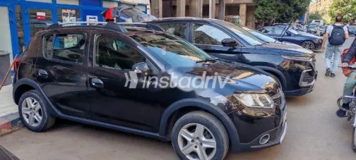 رينو سانديرو  ( ستيب  واى ) 2016 أسود مستعملة للبيع - 6