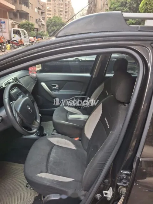 رينو سانديرو  ( ستيب  واى ) 2016 أسود مستعملة للبيع - 7