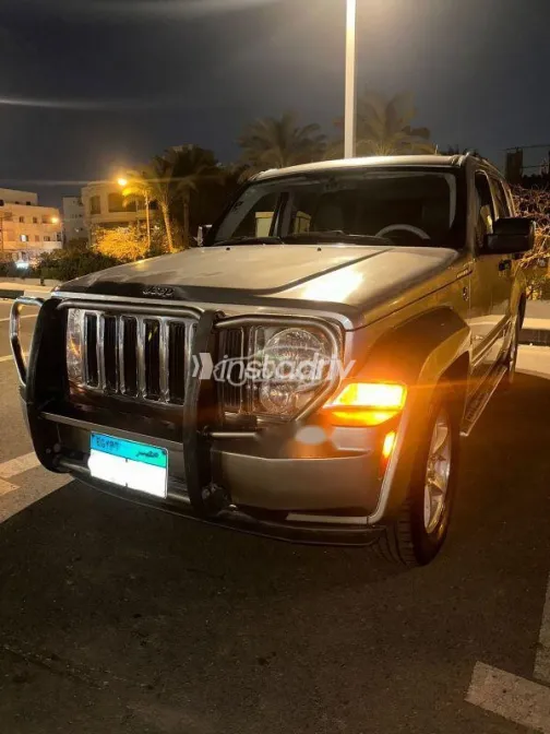 Jeep Cherokee 2008 Gold Used for Sale - 1