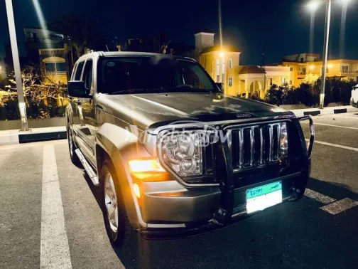 Jeep Cherokee 2008 Gold Used for Sale - 2