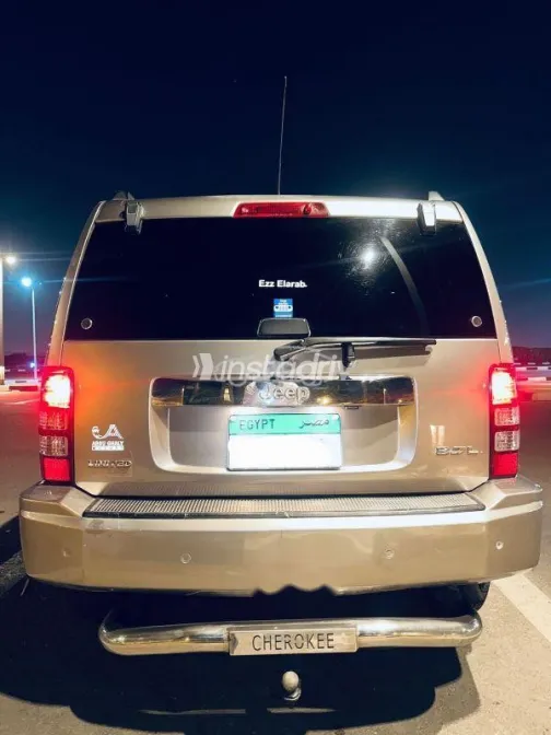 Jeep Cherokee 2008 Gold Used for Sale - 4