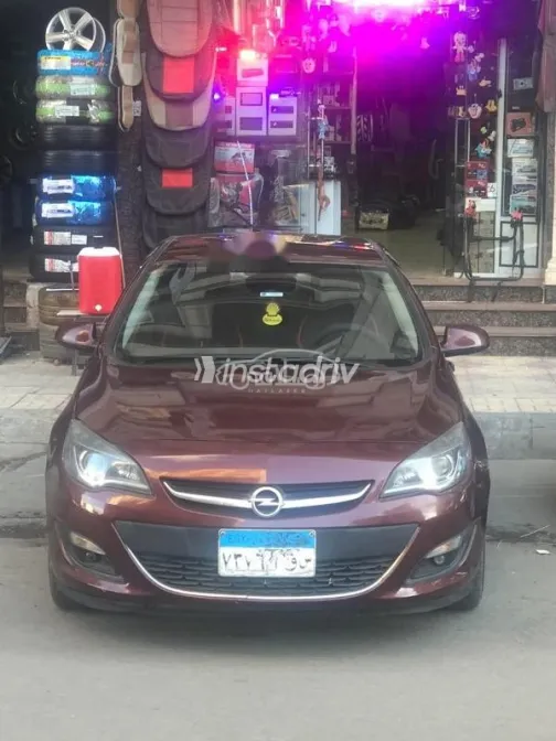 Opel Astra 2018 White Used for Sale - 1