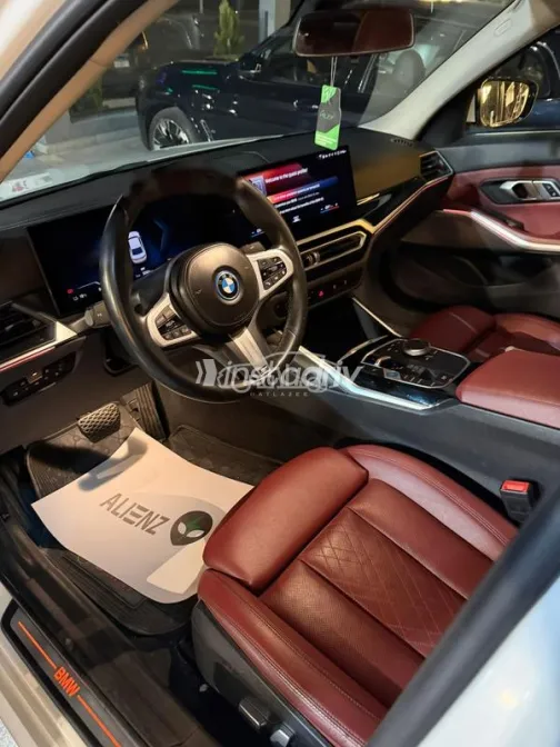 بي ام دبليو I3 2023 أبيض مستعملة للبيع - 7