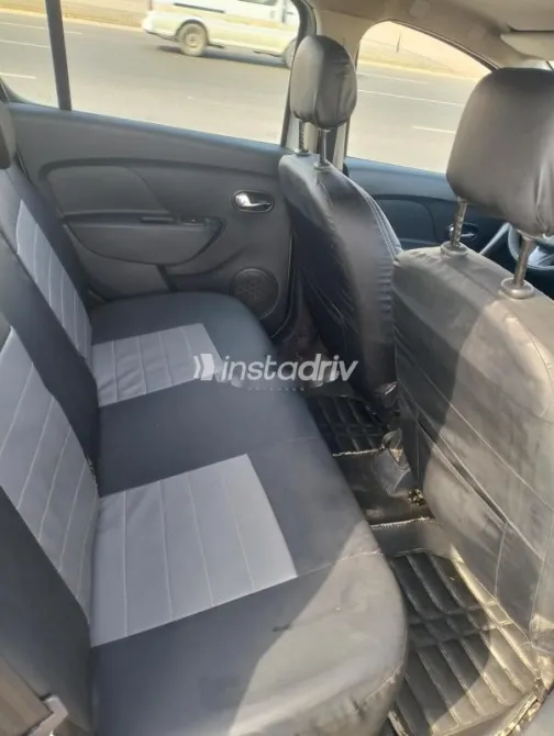 رينو سانديرو  ( ستيب  واى ) 2016 فضي مستعملة للبيع - 7