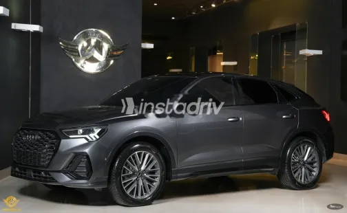 Audi Q3 2024 Gray Used for Sale - 1