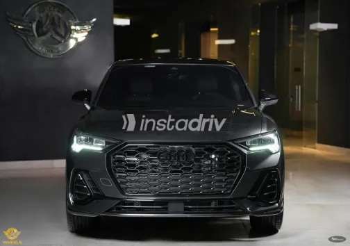 Audi Q3 2024 Gray Used for Sale - 3