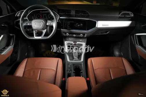 Audi Q3 2024 Gray Used for Sale - 4