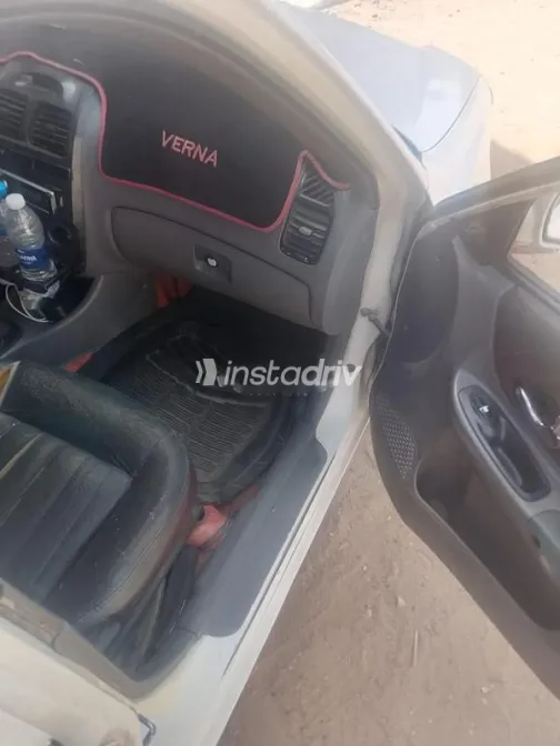 Hyundai Verna 2014 White Used for Sale - 4