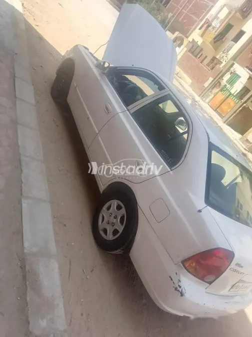 Hyundai Verna 2014 White Used for Sale - 6