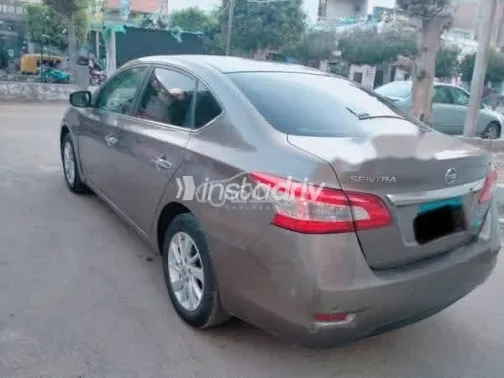 Nissan Sentra 2017 Bronze Used for Sale - 2