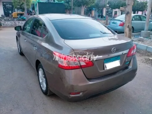 Nissan Sentra 2017 Bronze Used for Sale - 7