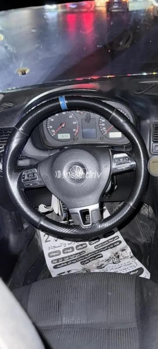 فولكس فاغن بورا 2001 أزرق غامق مستعملة للبيع - 10