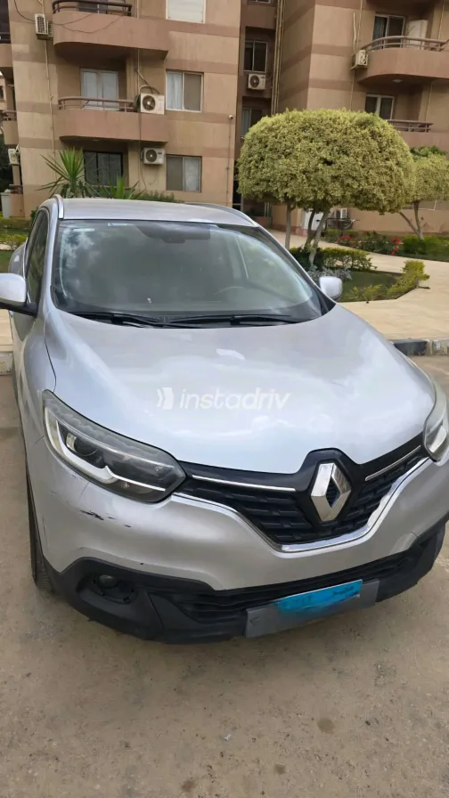 Renault Kadjar 2017 White Used for Sale - 4