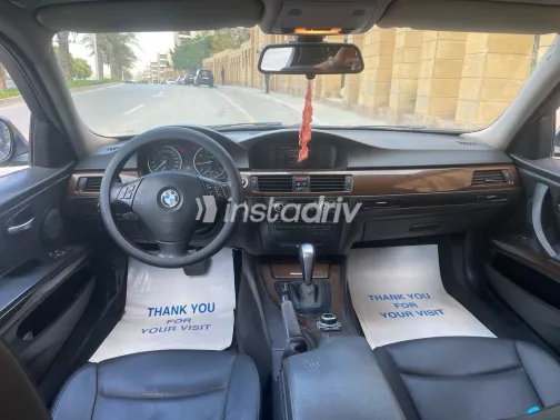 BMW 320 2010 White Used for Sale - 10