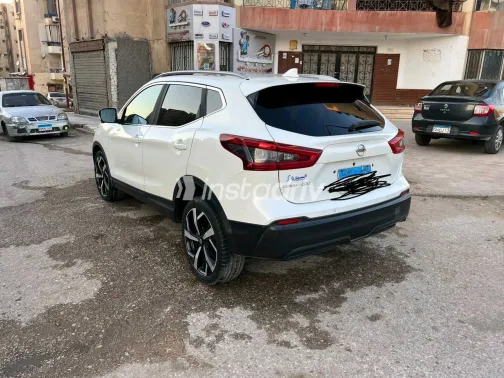 نيسان قشقاي 2018 أبيض مستعملة للبيع - 3